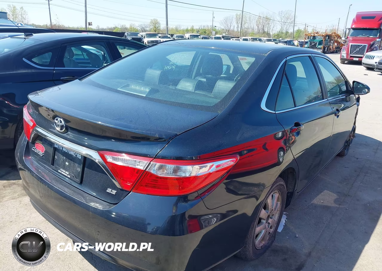 2017 Toyota Camry Se VIN:4T1BF1FK6HU286765 - 4