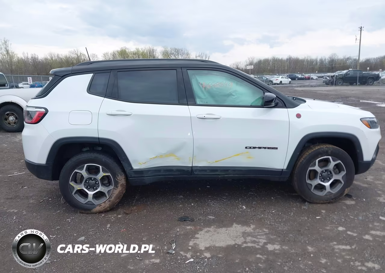 2022 Jeep Compass Trailhawk 4X4 VIN:3C4NJDDB3NT226419 - 13
