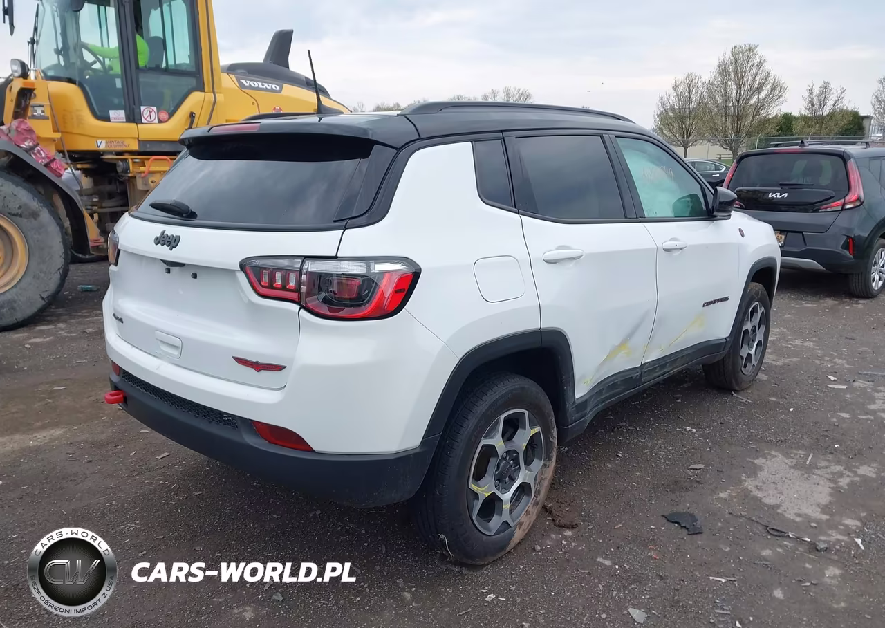 2022 Jeep Compass Trailhawk 4X4 VIN:3C4NJDDB3NT226419 - 4