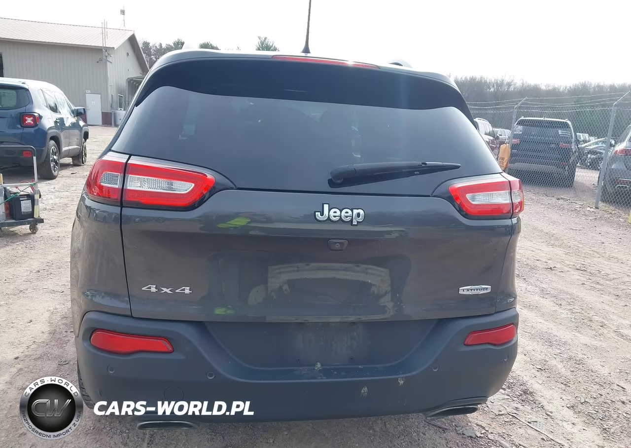 2016 Jeep Cherokee Latitude VIN:1C4PJMCS9GW219739 - 17