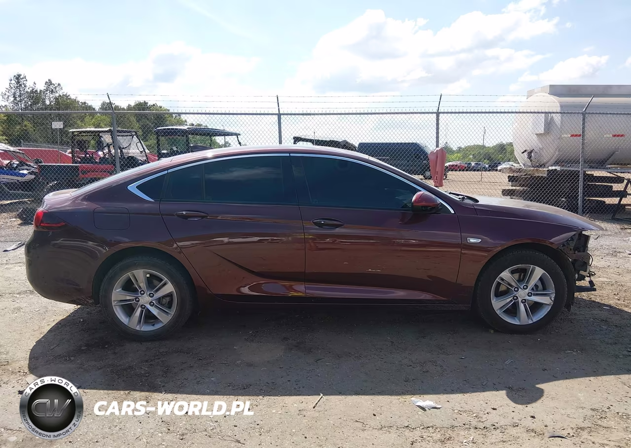2018 Buick Regal Sportback Preferred VIN:W04GL6SX1J1112198 - 14