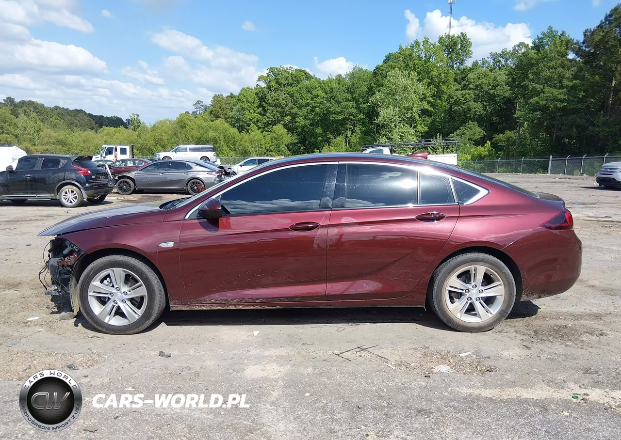 2018 Buick Regal Sportback Preferred VIN:W04GL6SX1J1112198 - 15