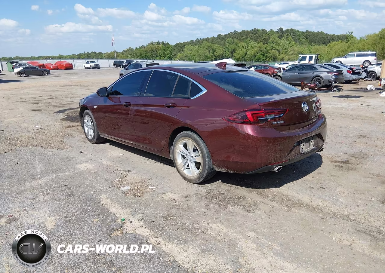 2018 Buick Regal Sportback Preferred VIN:W04GL6SX1J1112198 - 3