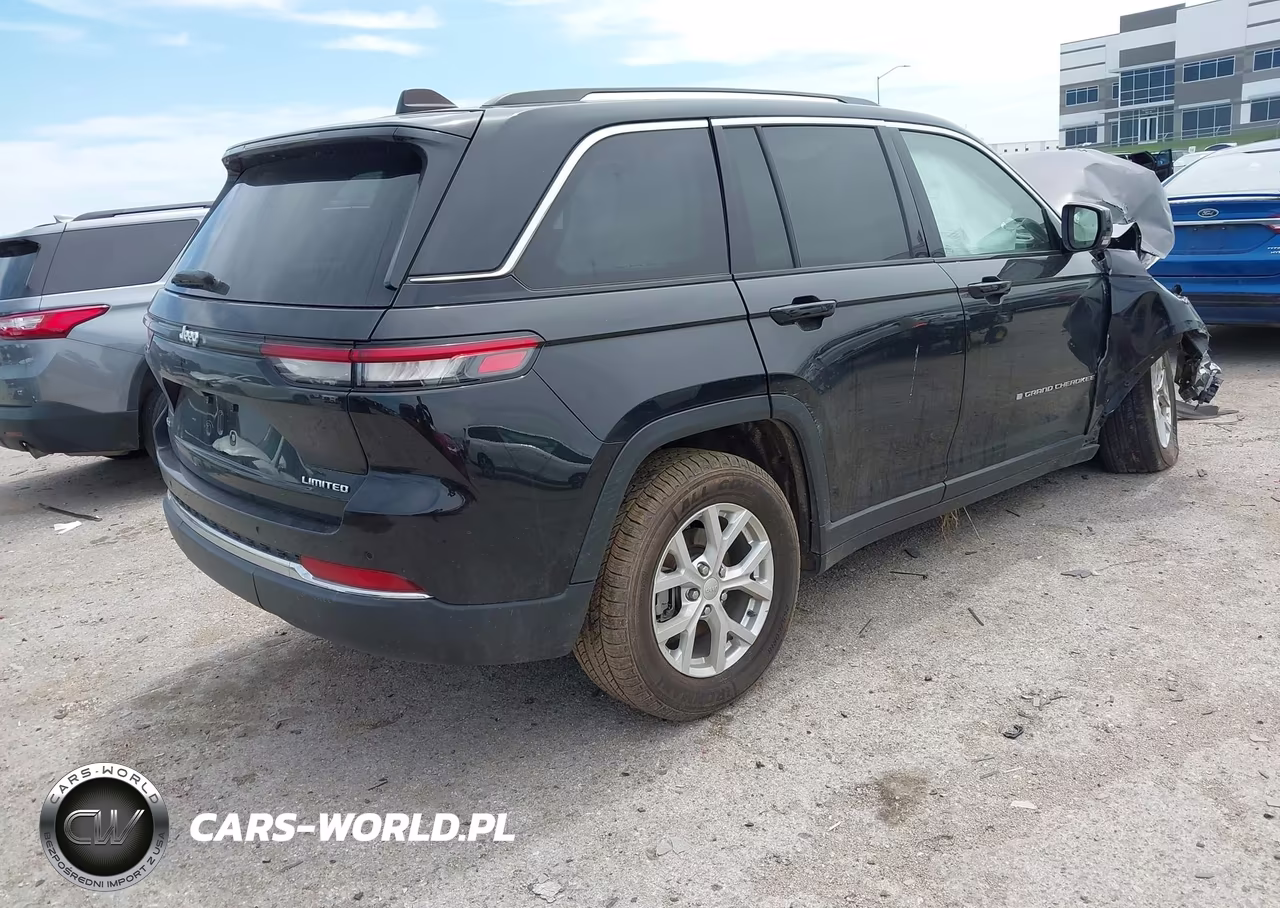 2023 Jeep Grand Cherokee Limited 4X4 VIN:1C4RJHBG7PC512716 - 4