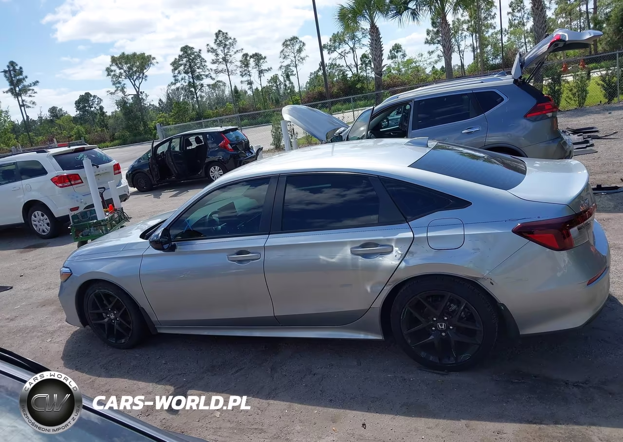 2025 Honda Civic Sport VIN:2HGFE2F5XSH589908 - 13