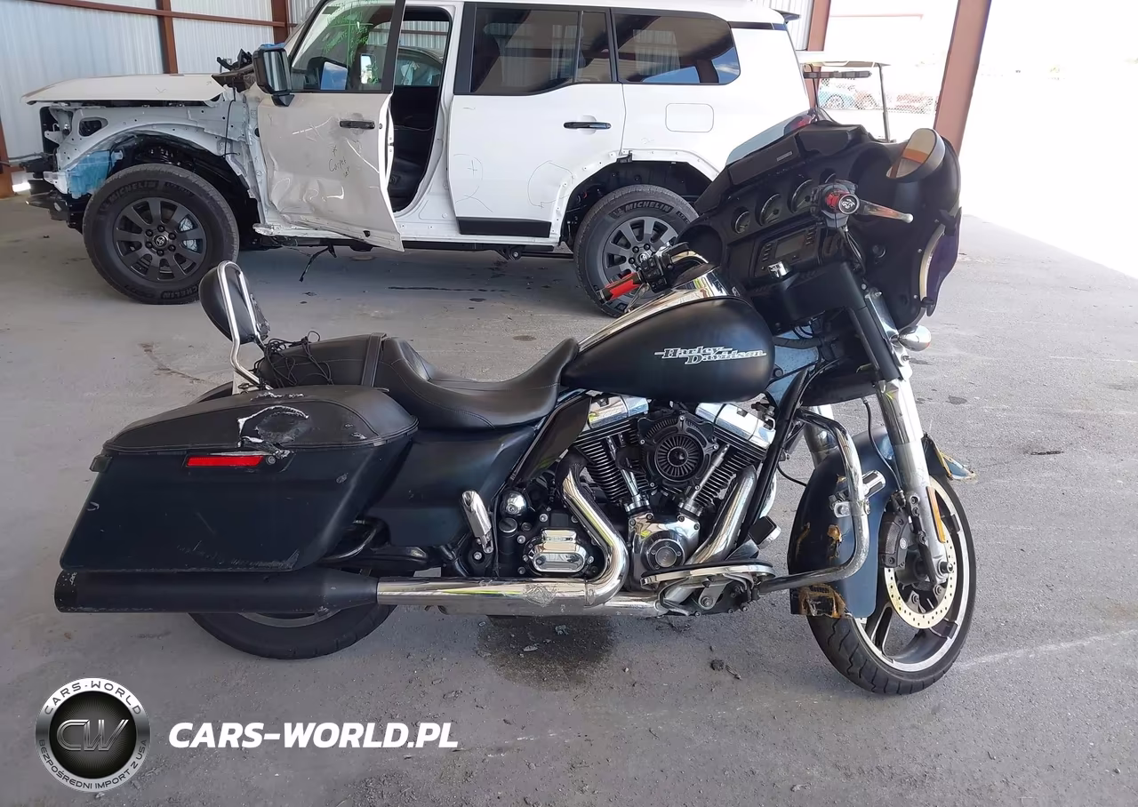 2016 Harley-Davidson Flhx Street Glide VIN:1HD1KBM1XGB691550 - 12