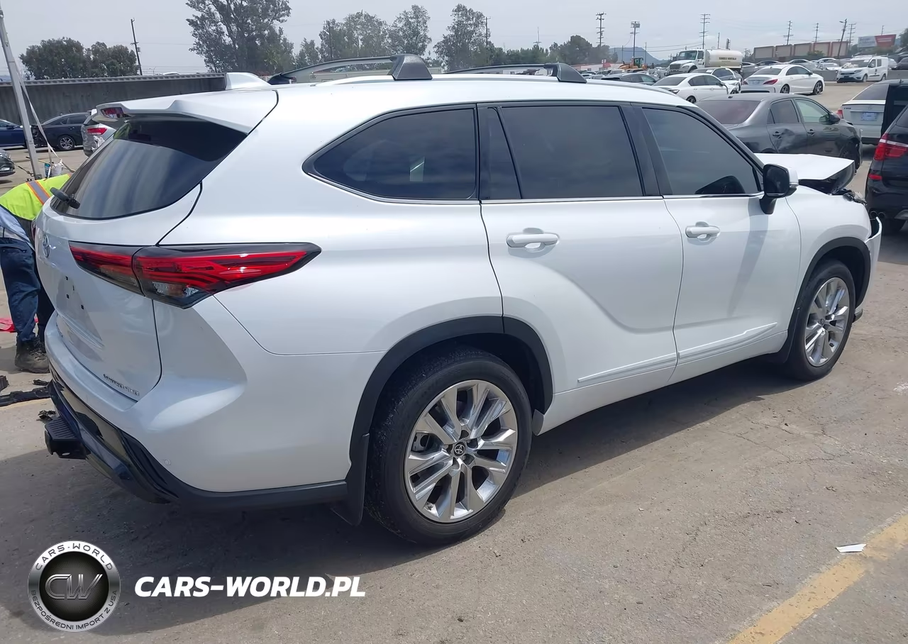 2023 Toyota Highlander Limited VIN:5TDKDRBH6PS013945 - 4