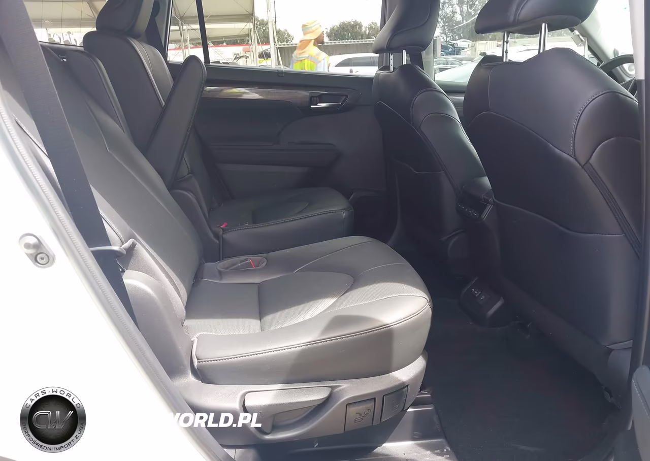 2023 Toyota Highlander Limited VIN:5TDKDRBH6PS013945 - 8