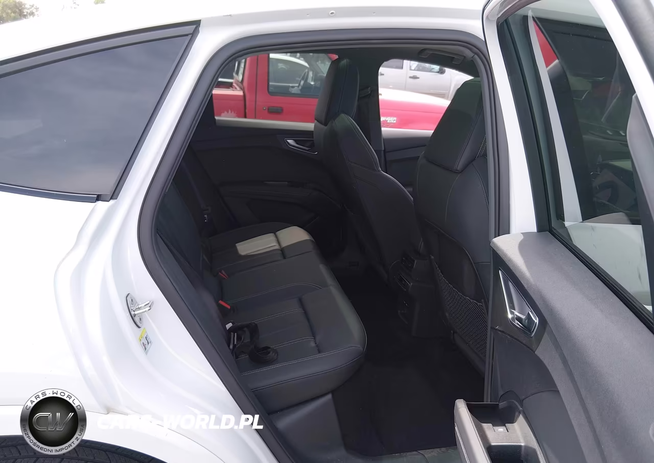 2024 Audi Q4 Sportback E-Tron Premium 50 Quattro VIN:WA122BFZXRP009646 - 8
