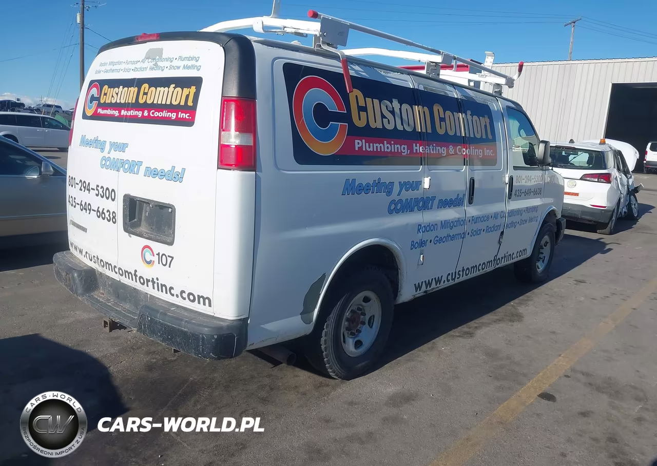 2008 Chevrolet Express Work Van VIN:1GCGG25C881129652 - 4
