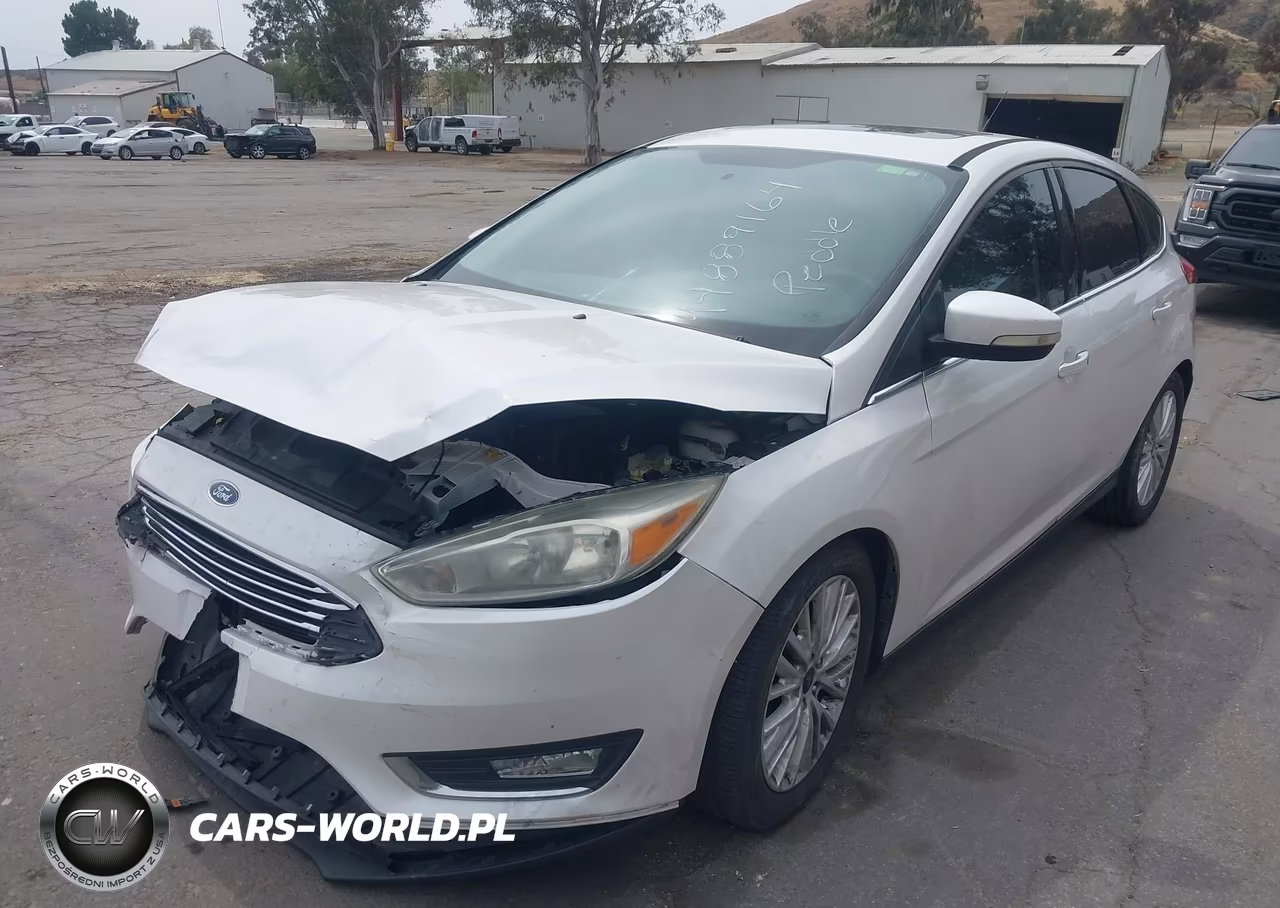 2016 Ford Focus Titanium VIN:1FADP3N24GL345989 - 2