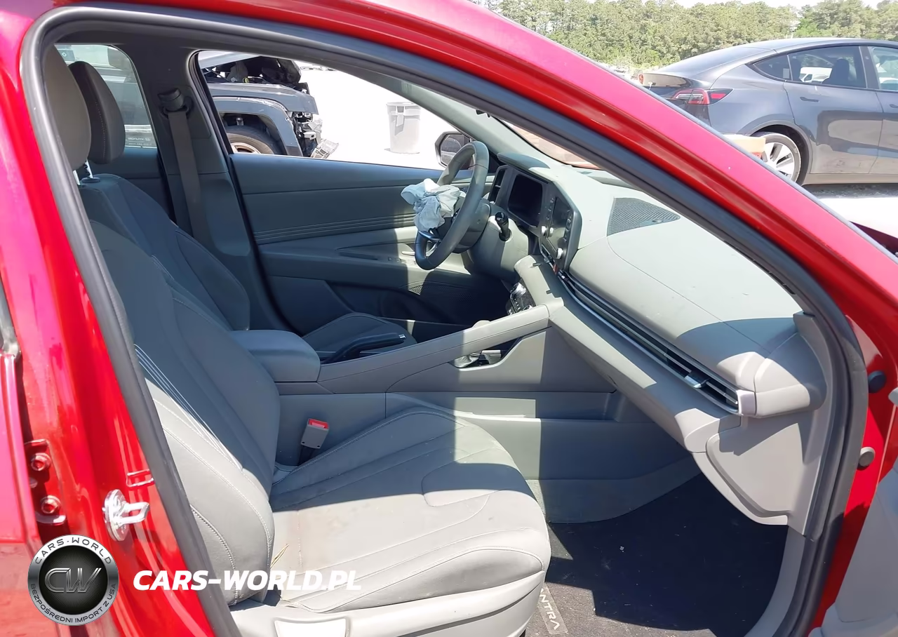 2025 Hyundai Elantra Sel Sport VIN:KMHLM4DG7SU957006 - 5