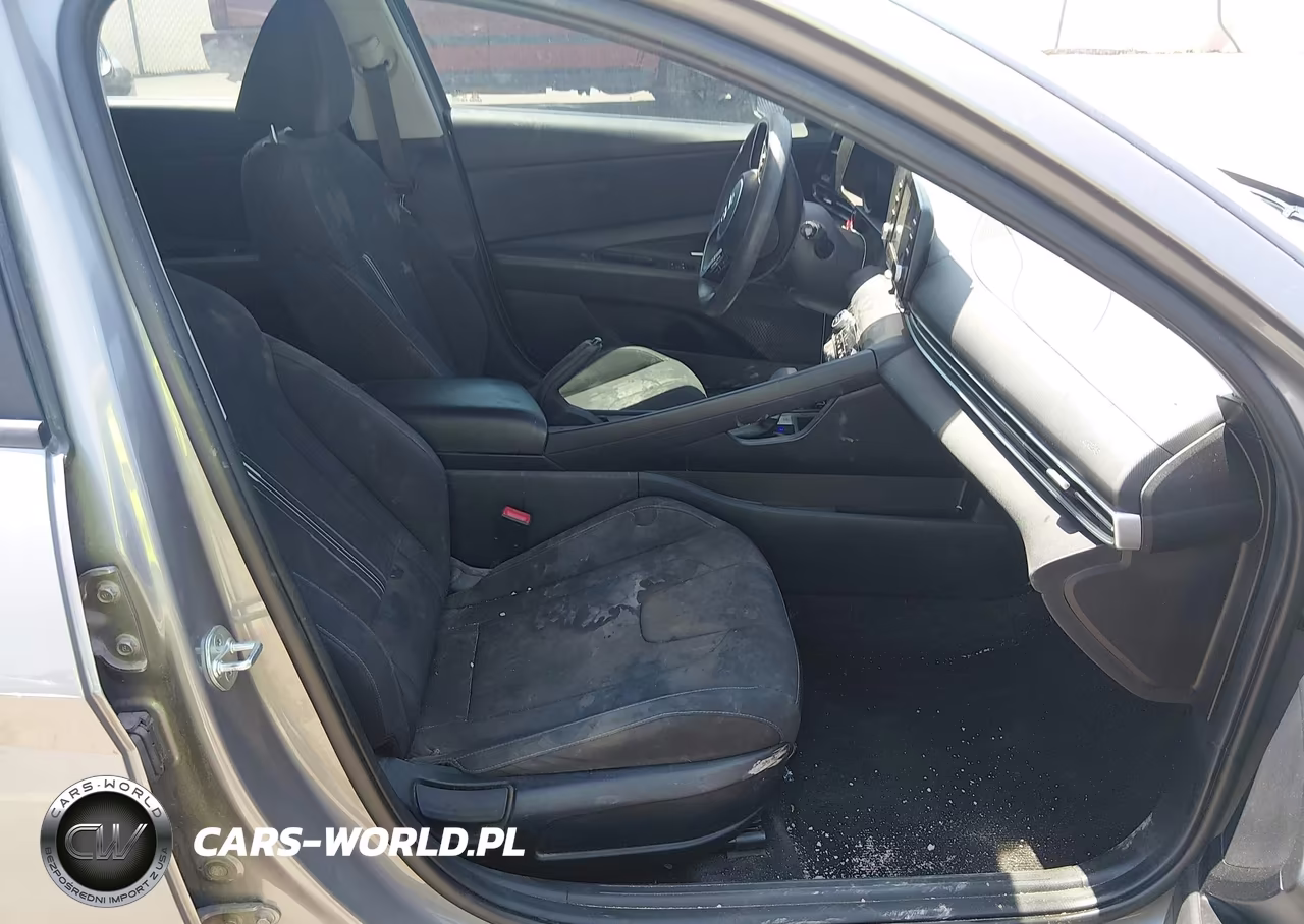 2022 Hyundai Elantra Sel VIN:KMHLM4AG0NU362734 - 5