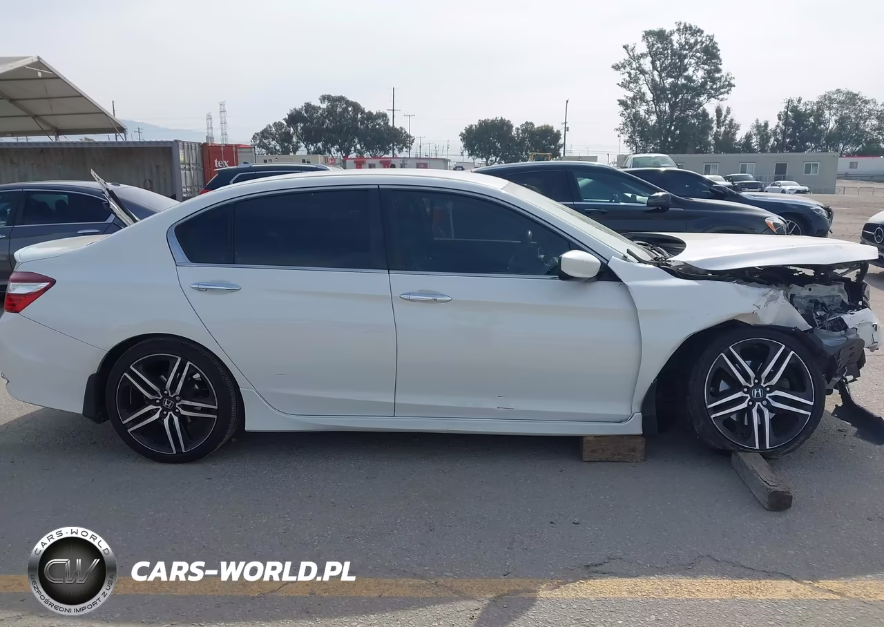 2017 Honda Accord Sport VIN:1HGCR2F53HA138558 - 12