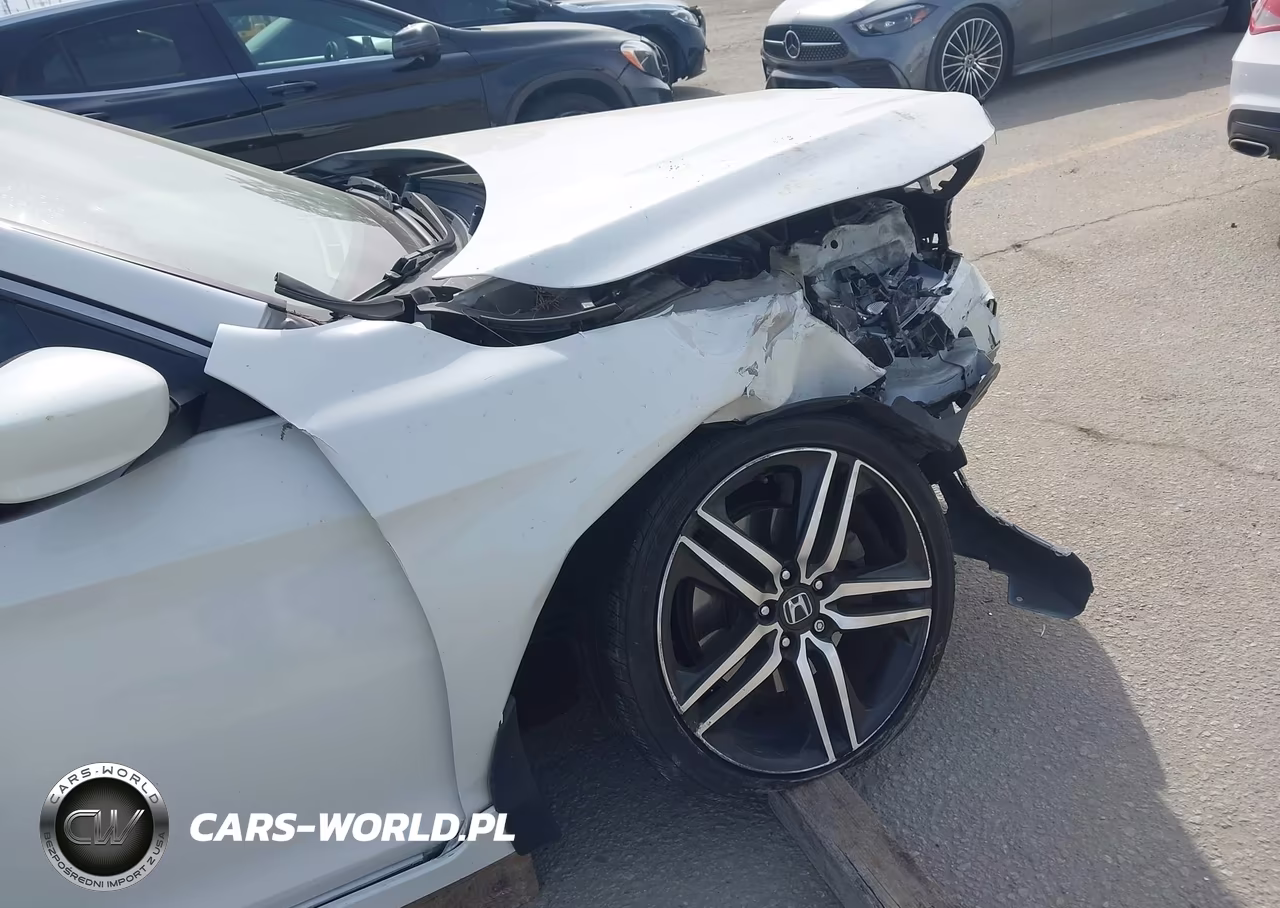 2017 Honda Accord Sport VIN:1HGCR2F53HA138558 - 17
