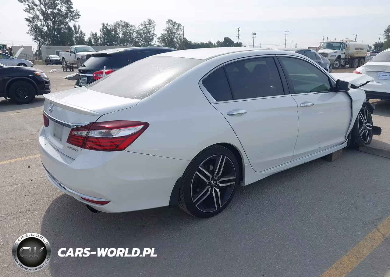 2017 Honda Accord Sport VIN:1HGCR2F53HA138558 - 4