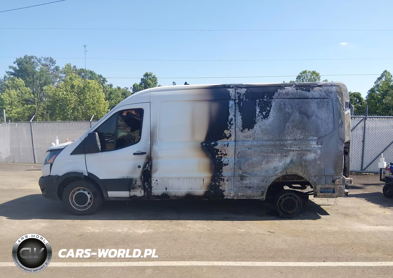 2024 Ford Transit-250 VIN:1FTBR1C80RKB76781 - 15