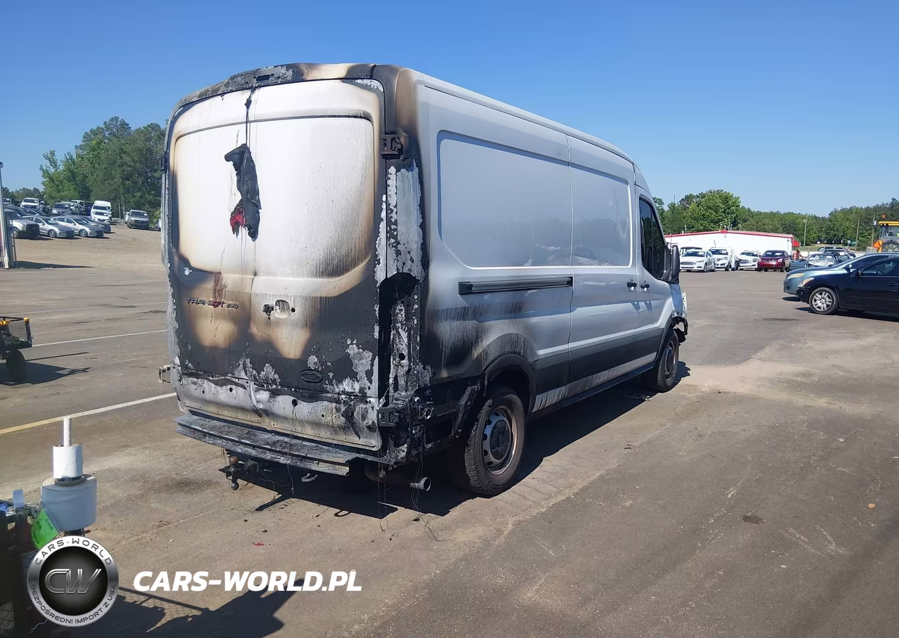 2024 Ford Transit-250 VIN:1FTBR1C80RKB76781 - 4