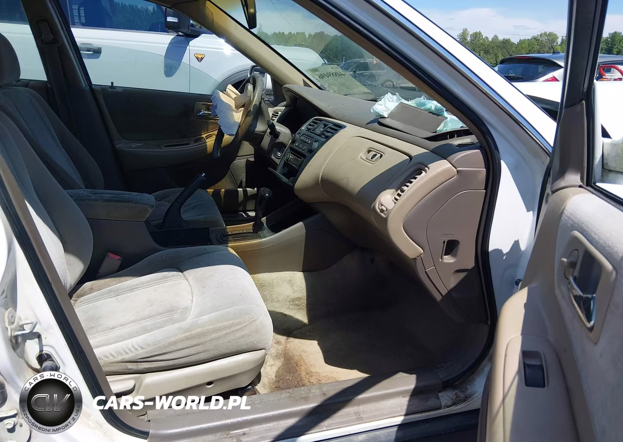 2000 Honda Accord 2.3 Lx VIN:1HGCG5646YA156535 - 5