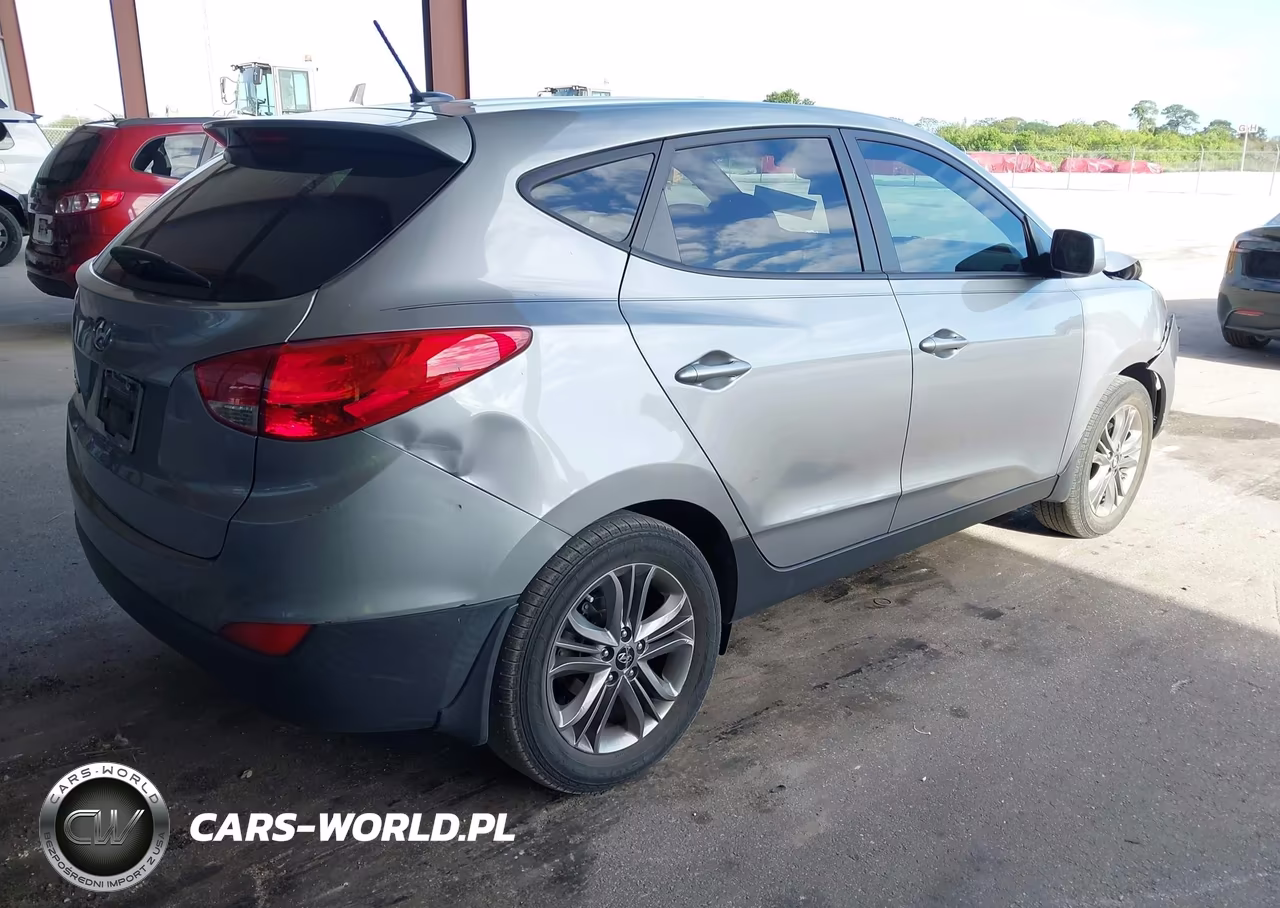 2015 Hyundai Tucson Gls VIN:KM8JT3AF9FU007915 - 4