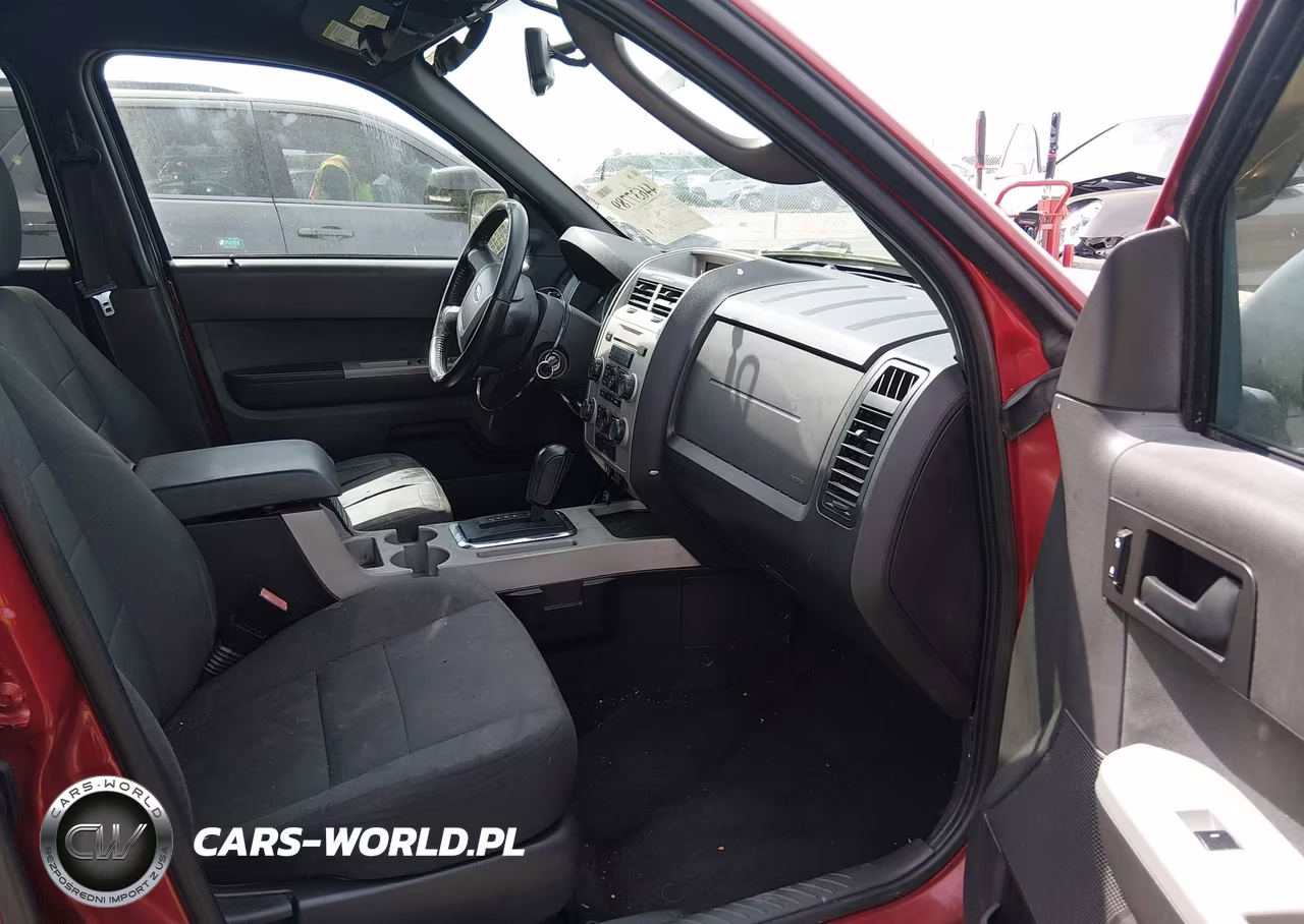 2010 Ford Escape Xlt VIN:1FMCU0D74AKC63618 - 5