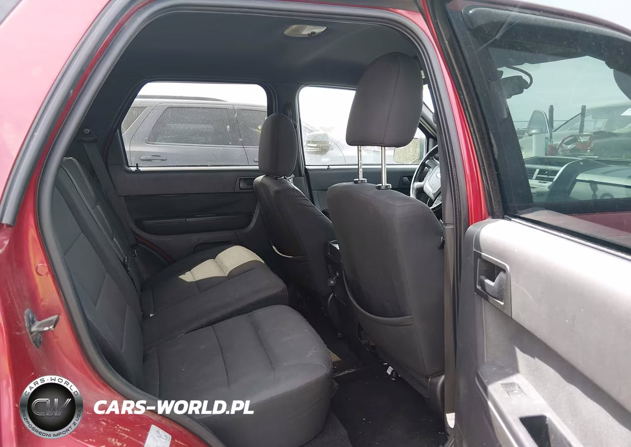 2010 Ford Escape Xlt VIN:1FMCU0D74AKC63618 - 8