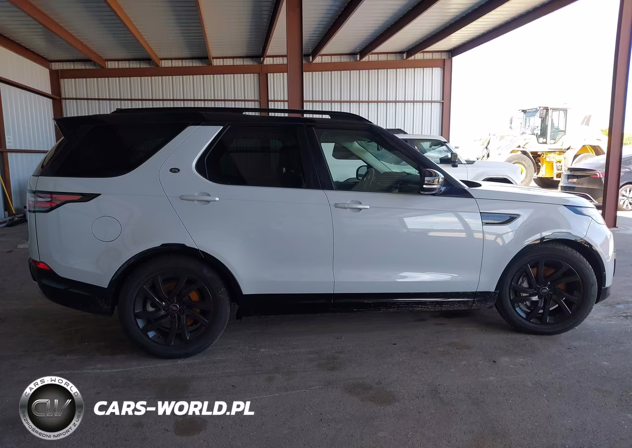 2020 Land Rover Discovery Landmark Edition VIN:SALRU2RV9L2414739 - 13