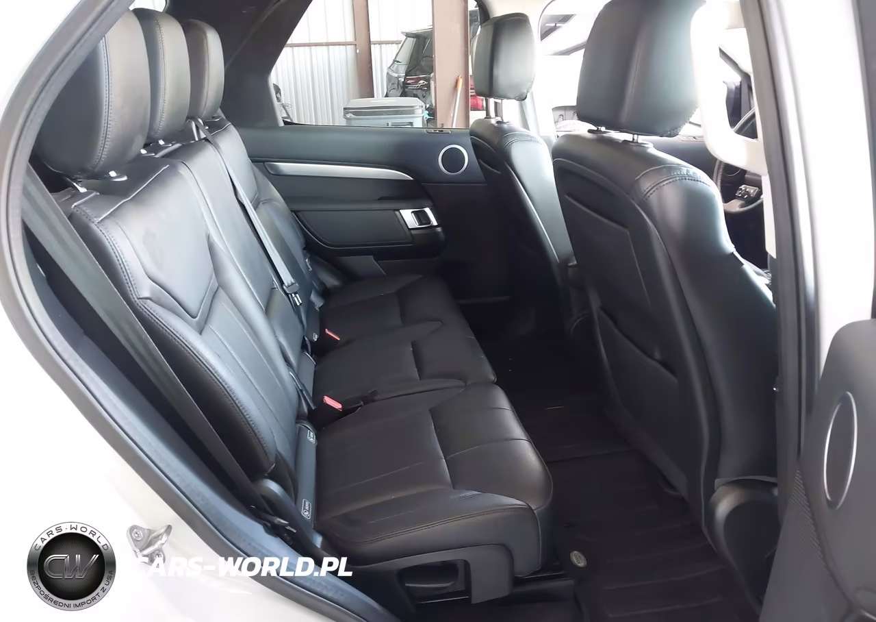 2020 Land Rover Discovery Landmark Edition VIN:SALRU2RV9L2414739 - 8