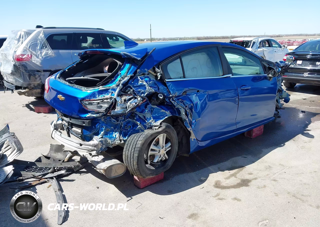 2018 Chevrolet Cruze Lt Auto VIN:3G1BE6SM7JS650119 - 4