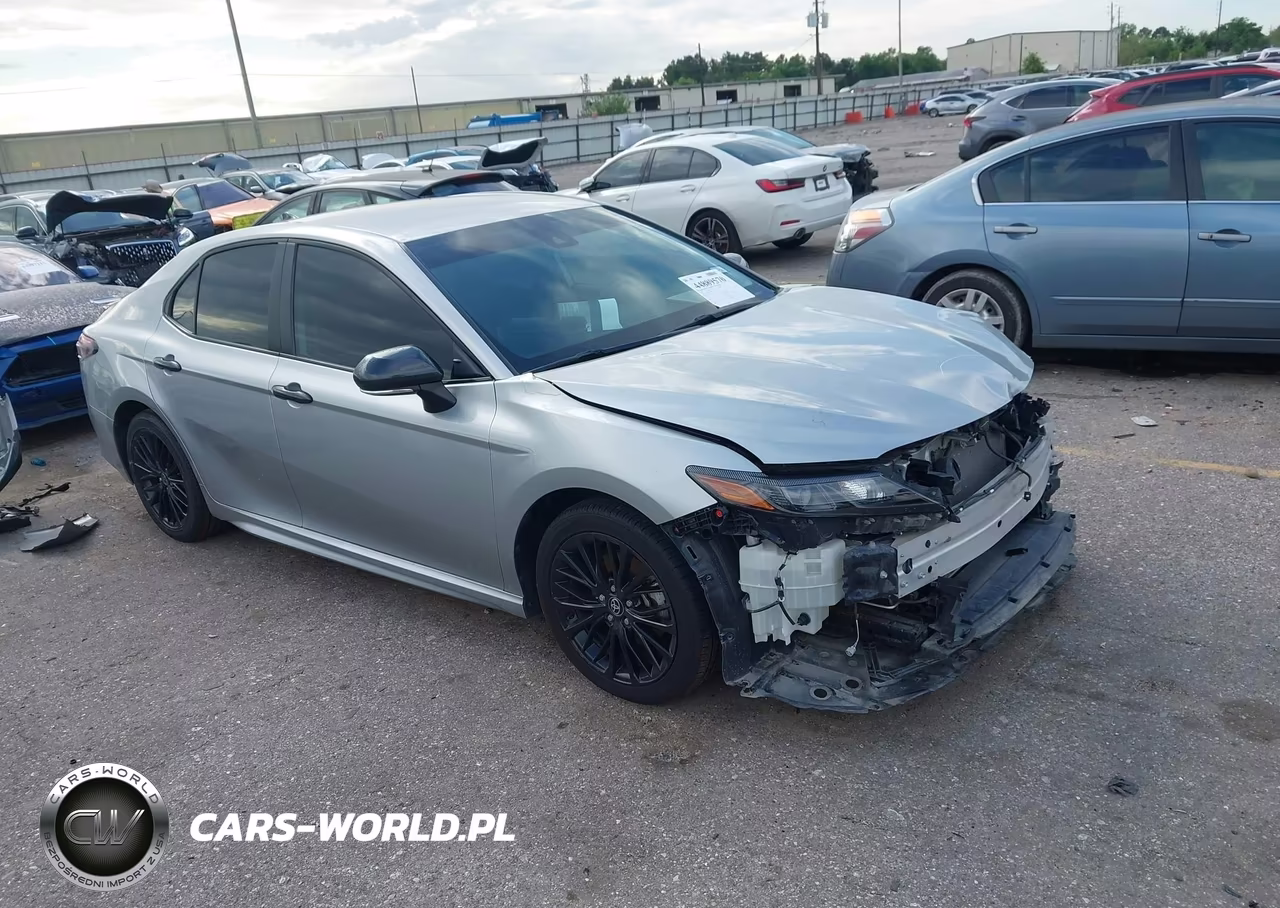 2022 Toyota Camry Se Nightshade Edition – zdjęcie 1 z 17