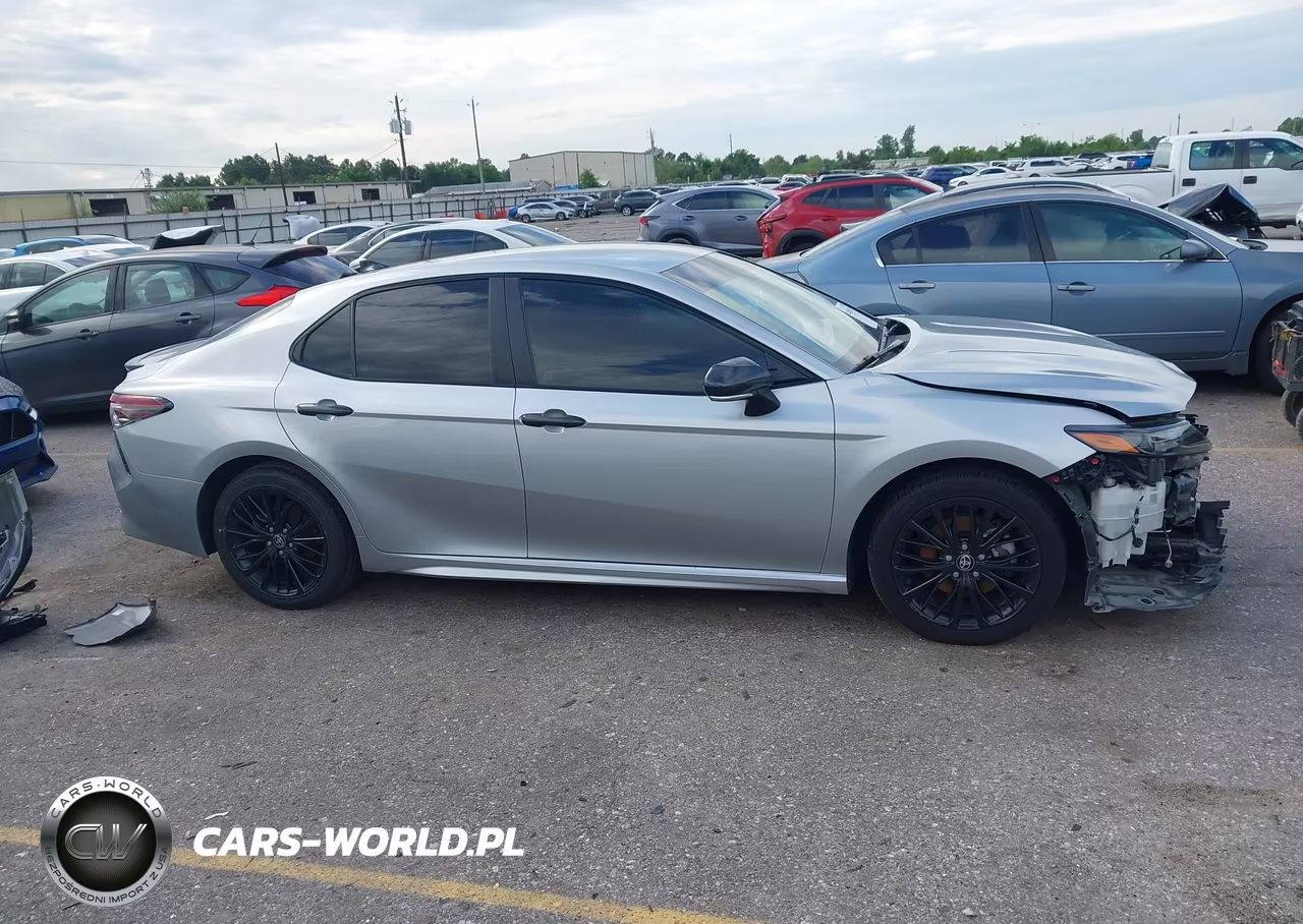 2022 Toyota Camry Se Nightshade Edition VIN:4T1G11AKXNU004926 - 14