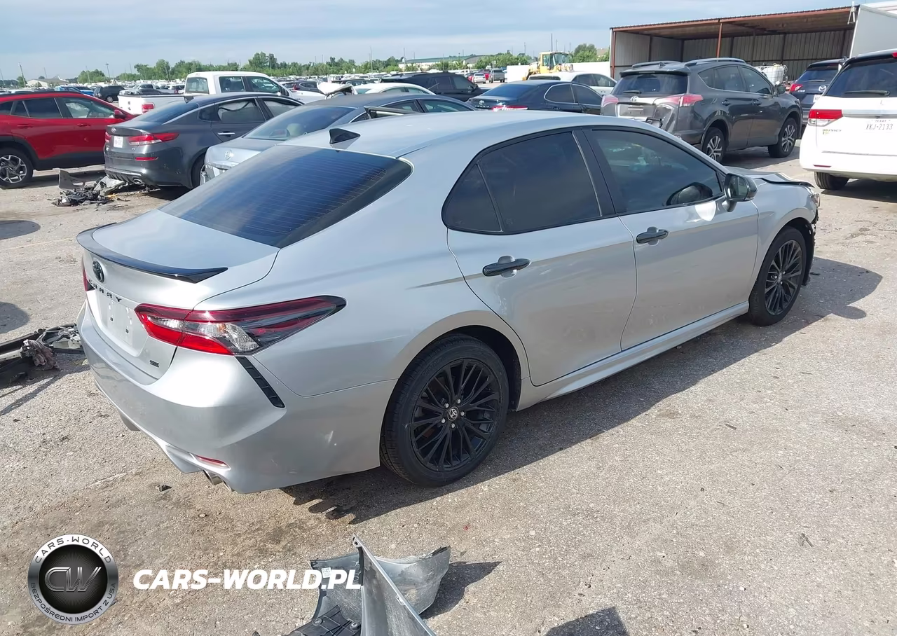2022 Toyota Camry Se Nightshade Edition VIN:4T1G11AKXNU004926 - 4