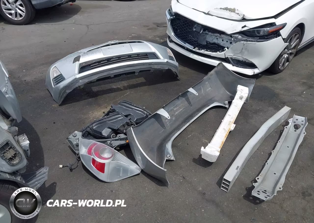 2012 Toyota Prius C Two VIN:JTDKDTB38C1504400 - 12