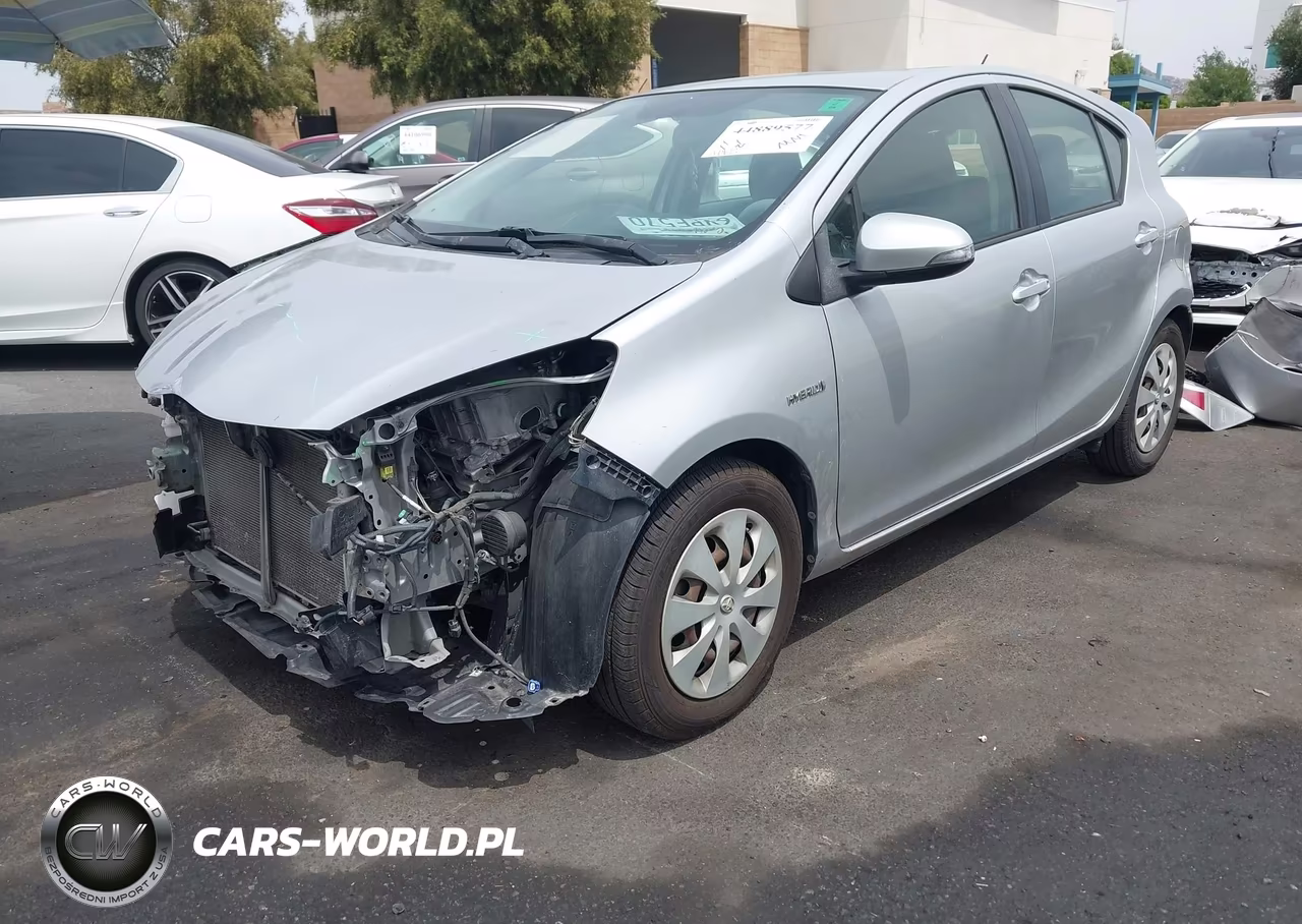 2012 Toyota Prius C Two VIN:JTDKDTB38C1504400 - 2