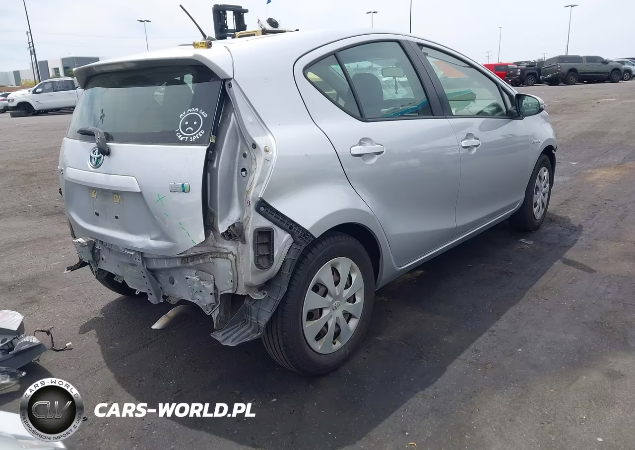 2012 Toyota Prius C Two VIN:JTDKDTB38C1504400 - 4