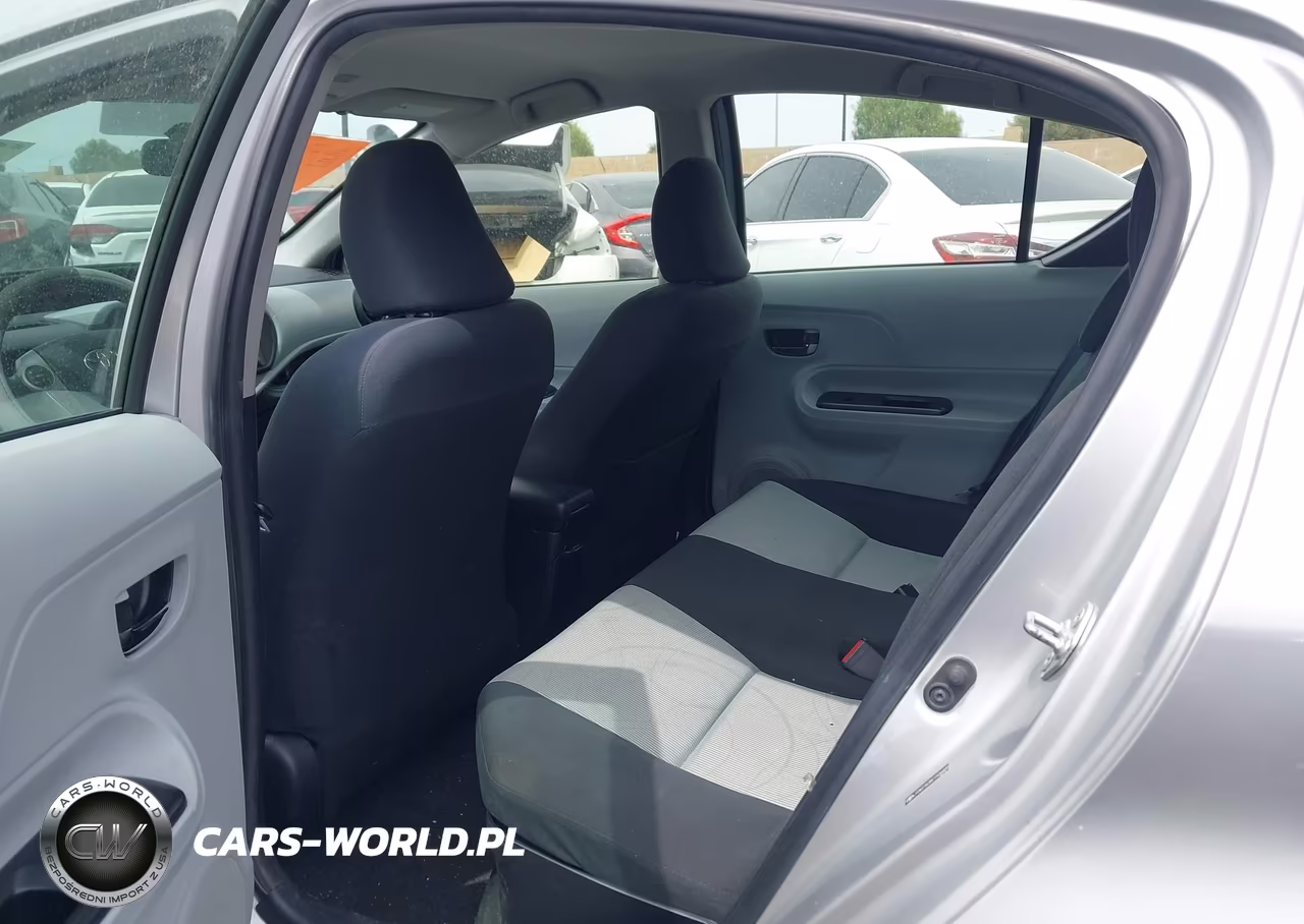 2012 Toyota Prius C Two VIN:JTDKDTB38C1504400 - 8