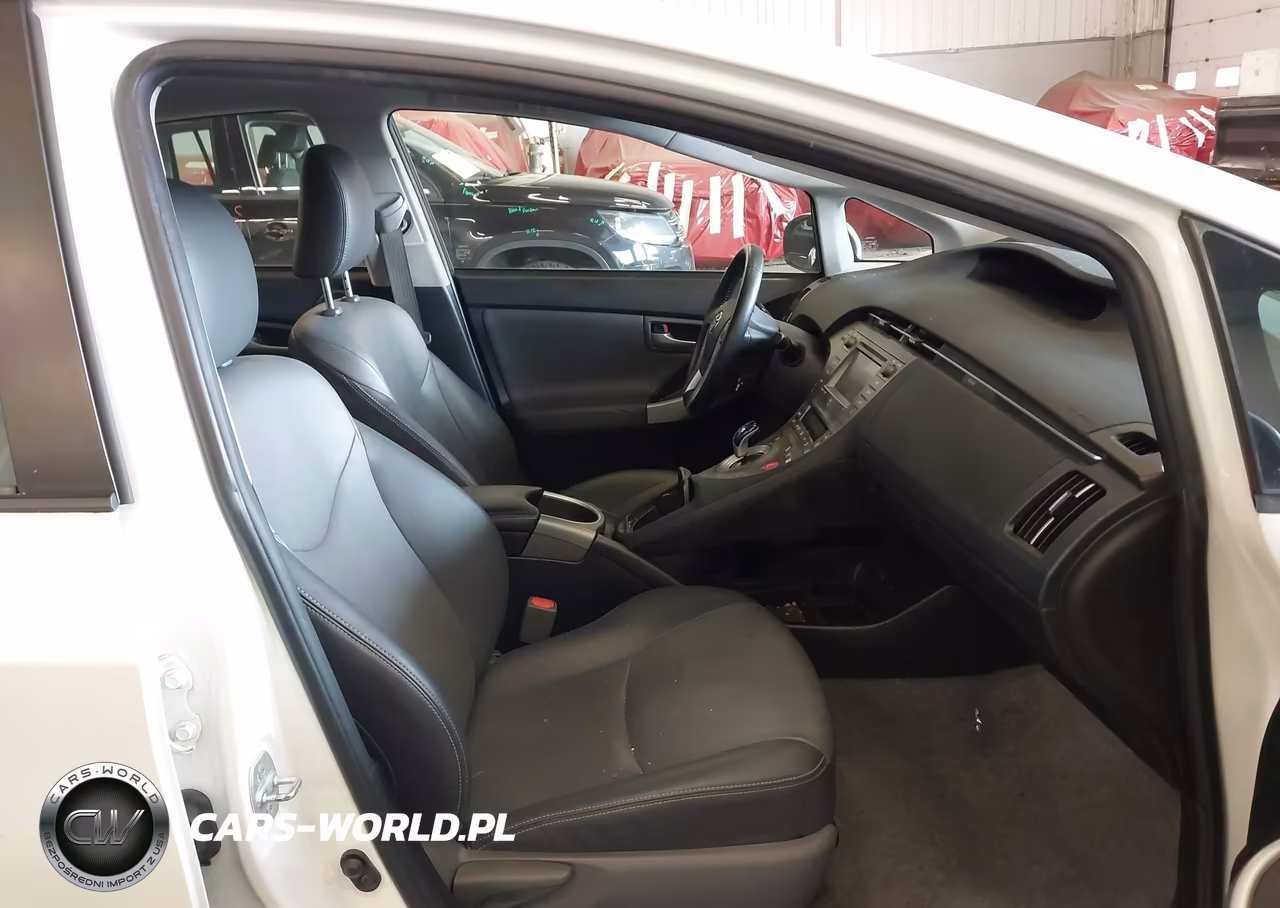 2015 Toyota Prius Four VIN:JTDKN3DU7F0459219 - 5