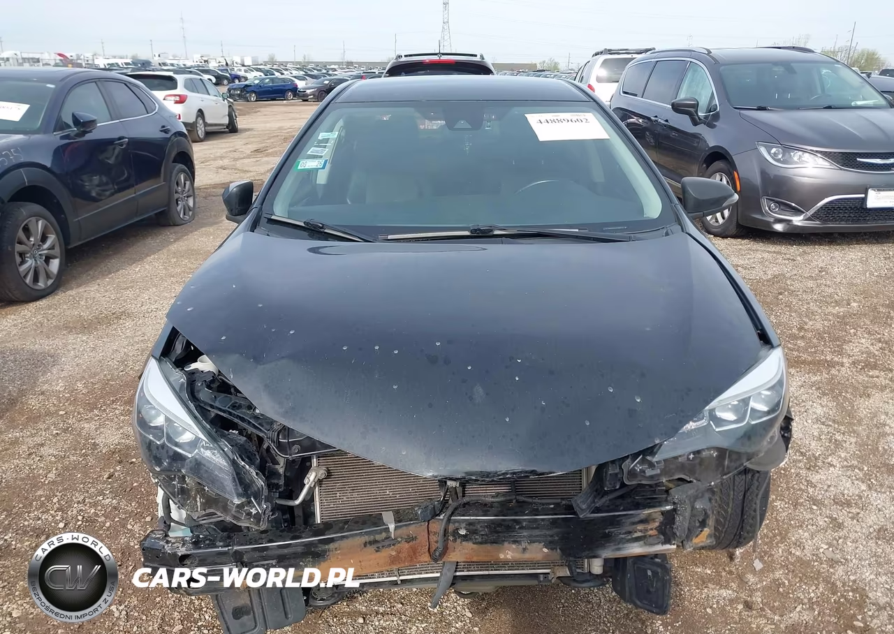 2018 Toyota Corolla Se VIN:2T1BURHE6JC990242 - 11