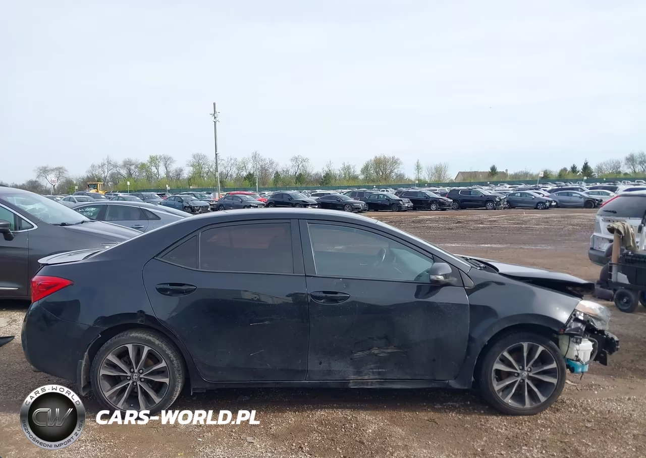 2018 Toyota Corolla Se VIN:2T1BURHE6JC990242 - 12