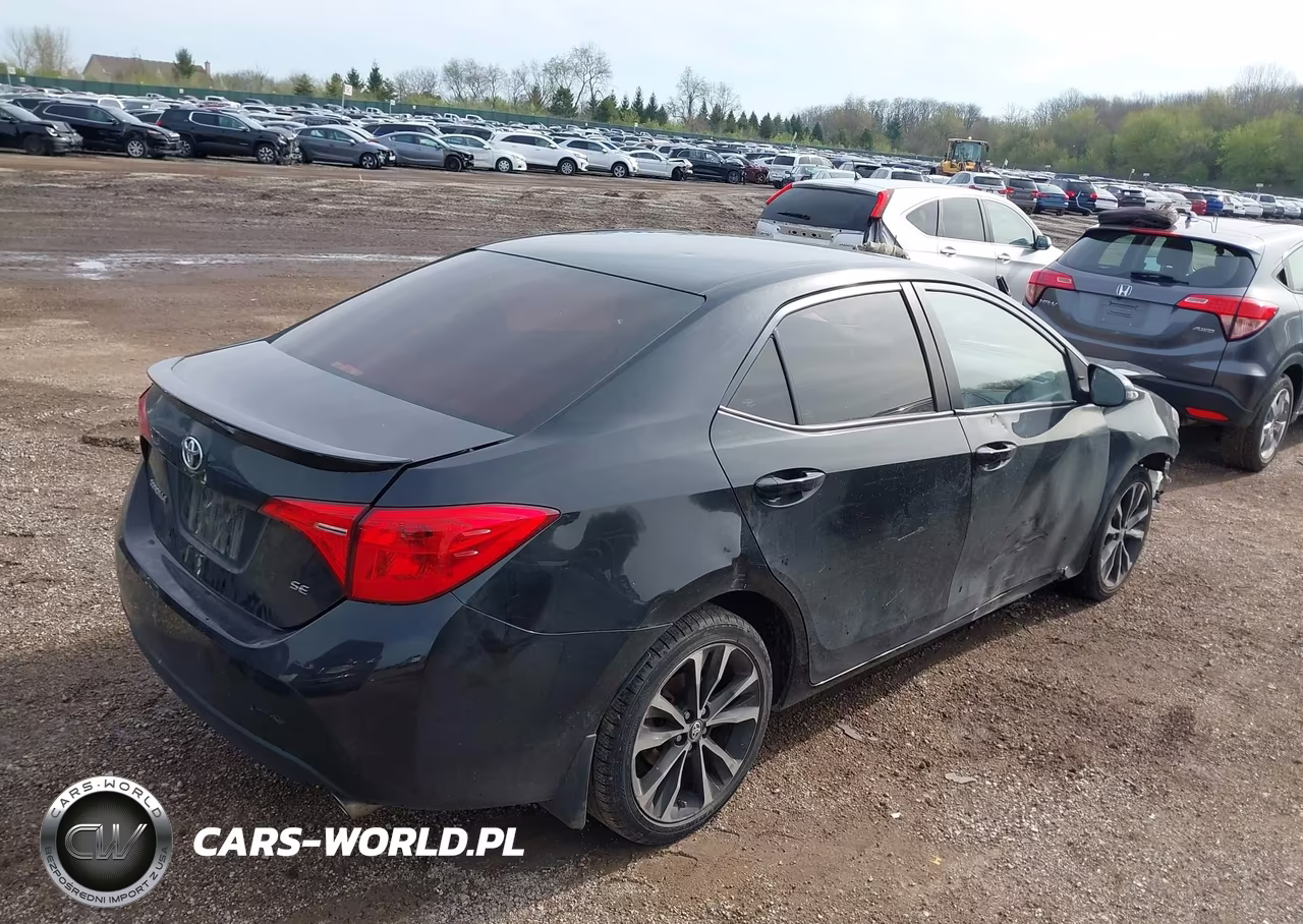 2018 Toyota Corolla Se VIN:2T1BURHE6JC990242 - 4