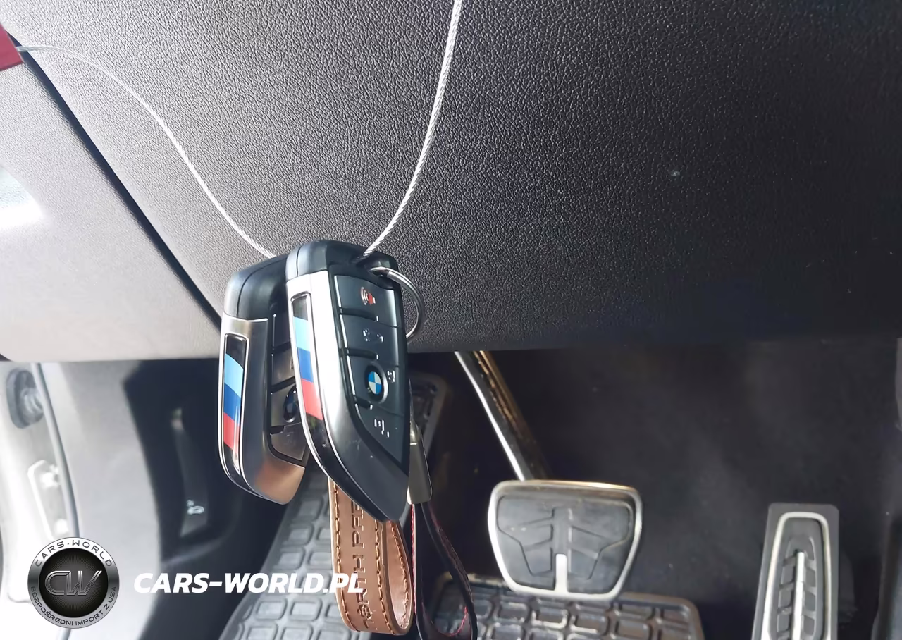 2022 BMW X6 M50I VIN:5UXCY8C05N9K70018 - 11