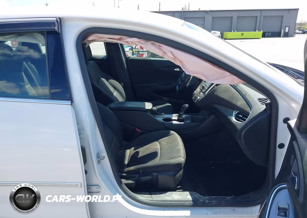 2018 Chevrolet Malibu Lt VIN:1G1ZD5STXJF280372 - 5