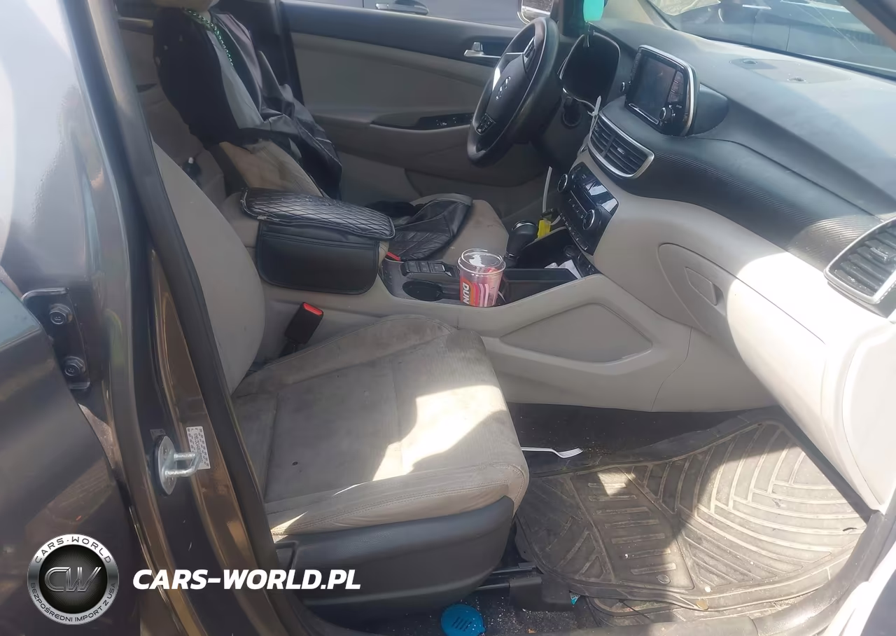 2019 Hyundai Tucson Value VIN:KM8J3CA40KU911421 - 5