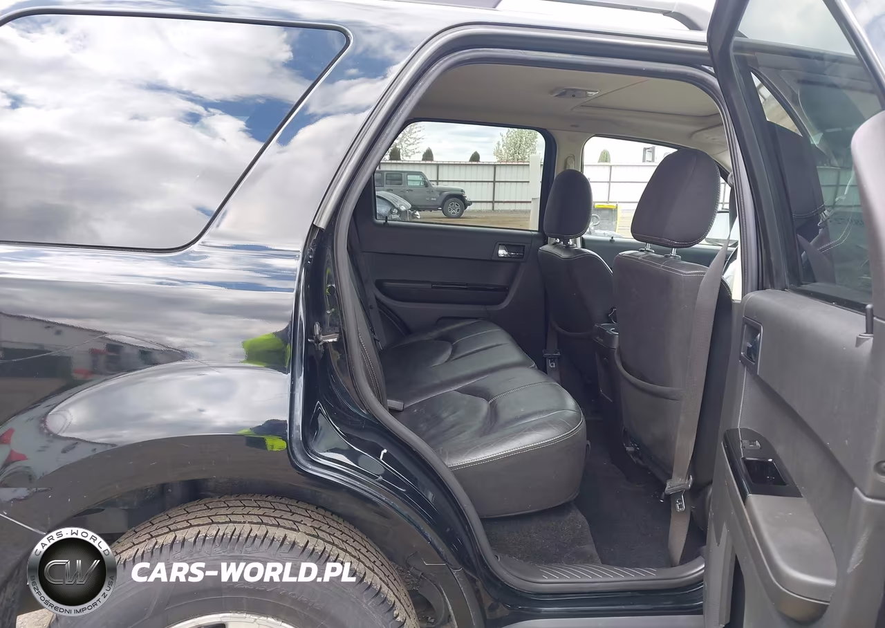 2008 Mazda Tribute S Grand Touring VIN:4F2CZ96138KM09519 - 8