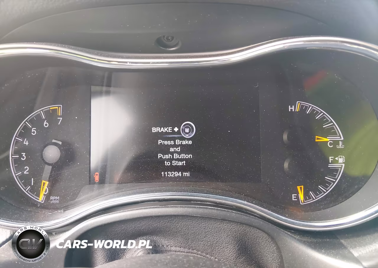 2019 Jeep Grand Cherokee Altitude 4X4 VIN:1C4RJFAG0KC532174 - 7