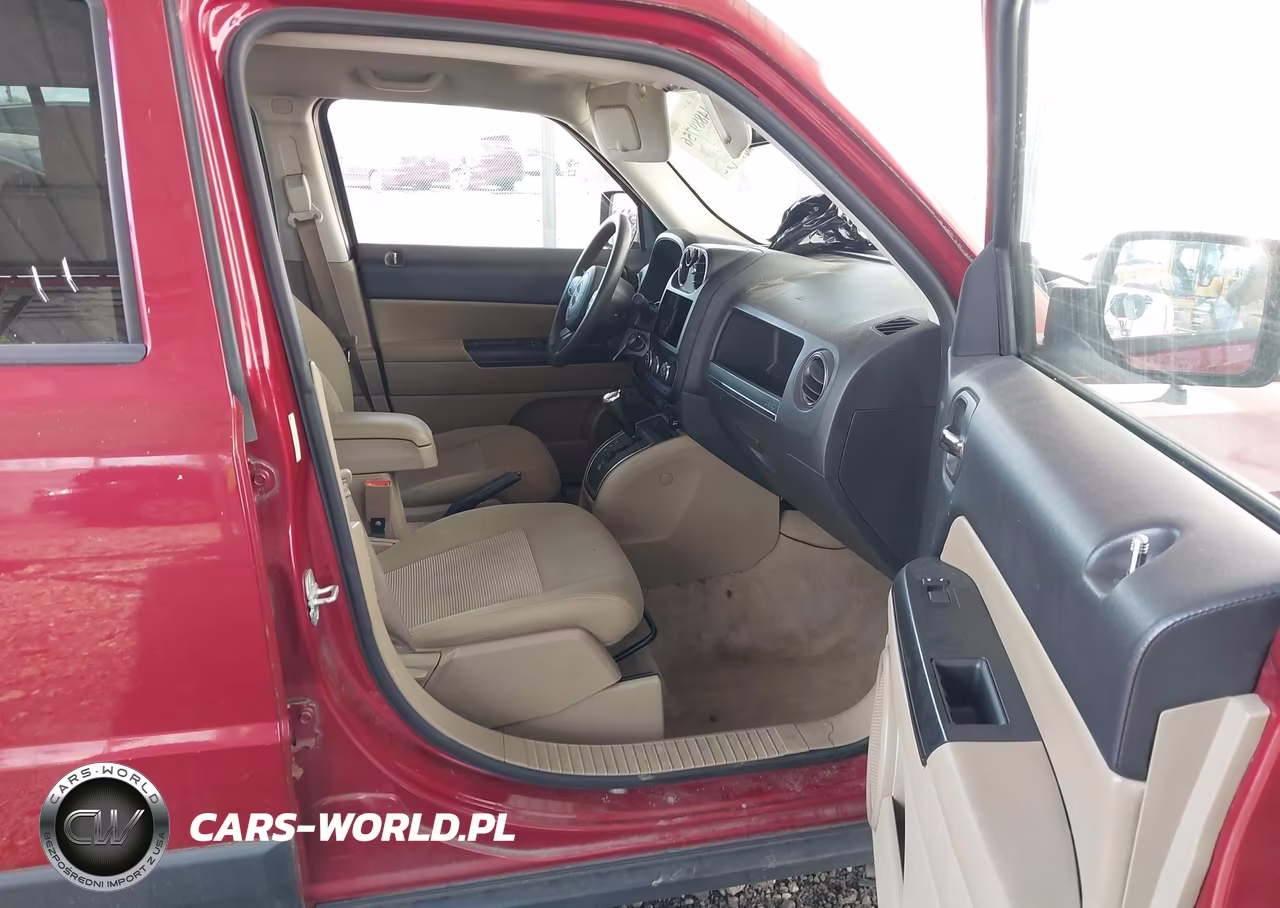 2012 Jeep Patriot Sport VIN:1C4NJPBA1CD684118 - 5