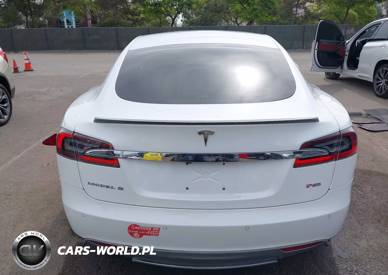 2014 Tesla Model S P85 VIN:5YJSA1H12EFP36181 - 16