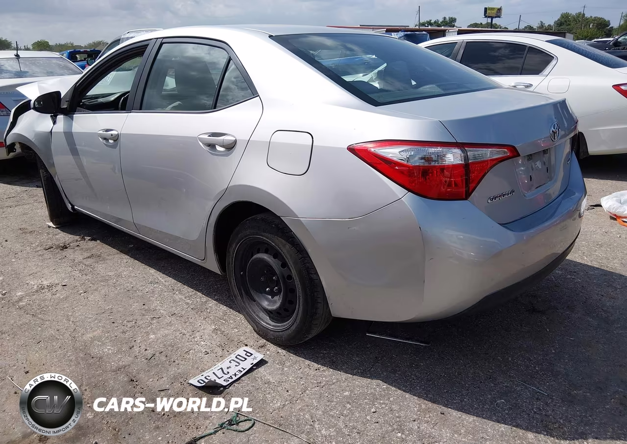 2015 Toyota Corolla Le VIN:5YFBURHE9FP238011 - 3