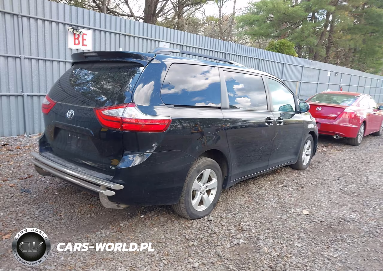 2017 Toyota Sienna Le 8 Passenger VIN:5TDKZ3DC9HS862565 - 4