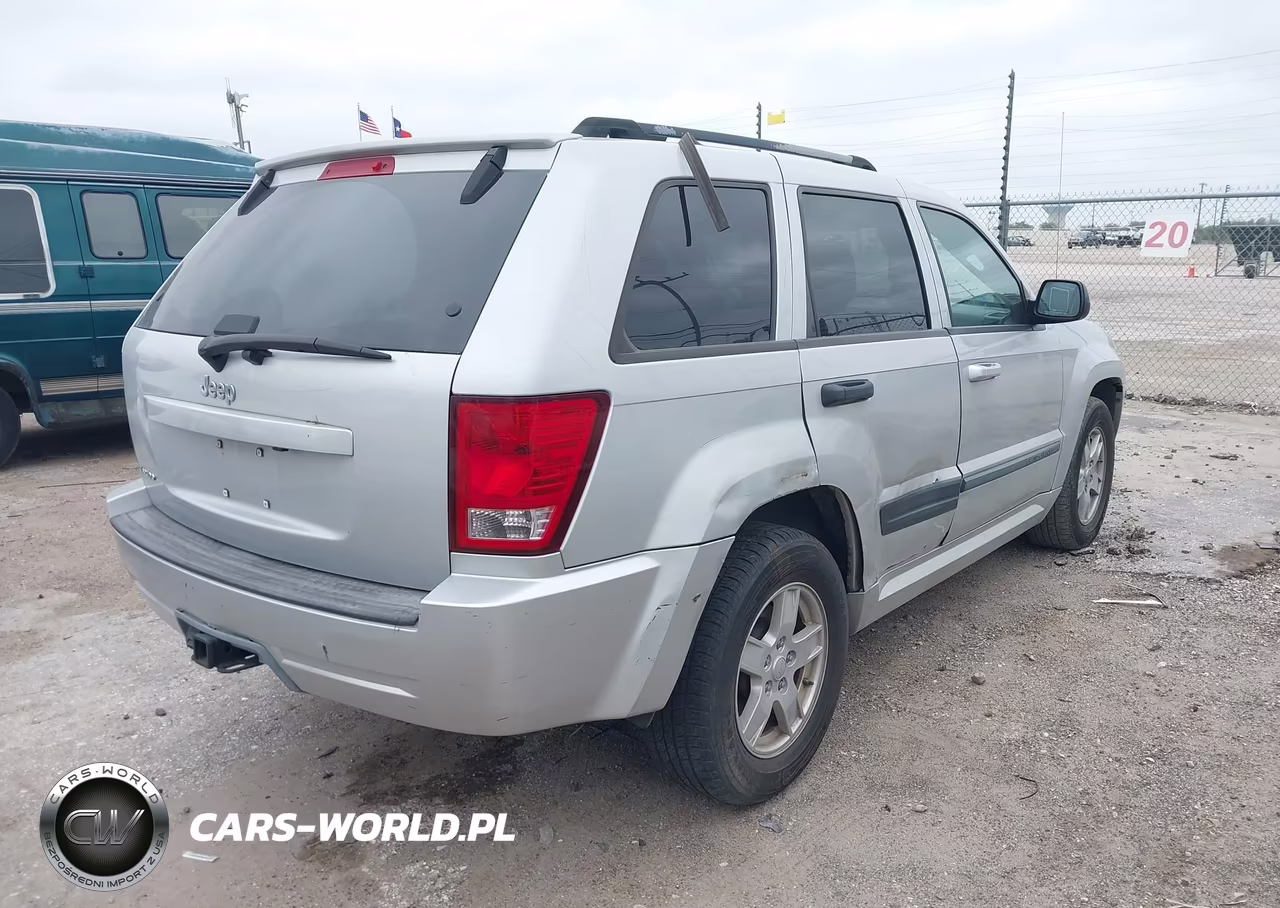 2007 Jeep Grand Cherokee Laredo VIN:1J8GS48KX7C526725 - 4